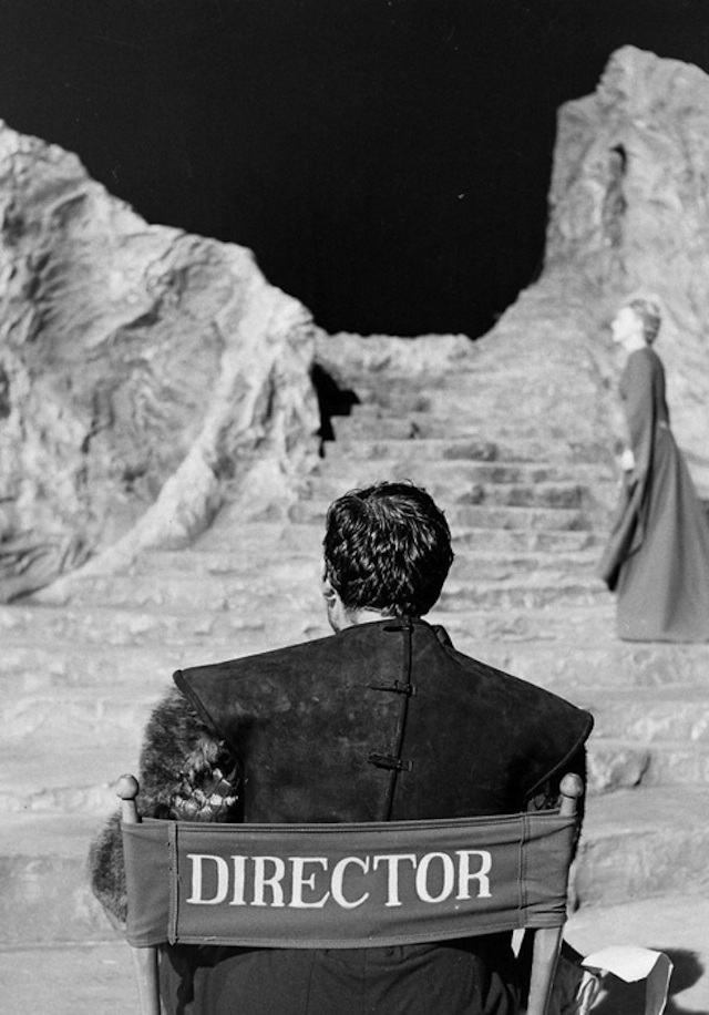 0Orson-Welles-on-the-set-of-MacBeth