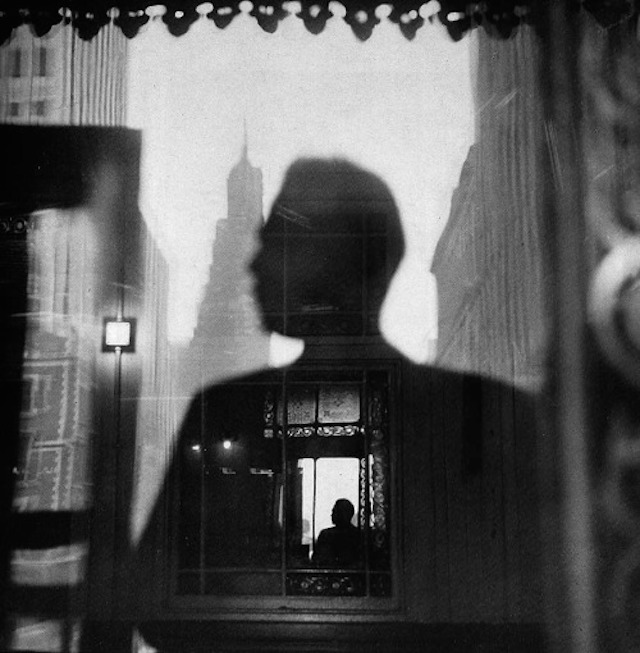 By-Louis-Faurer