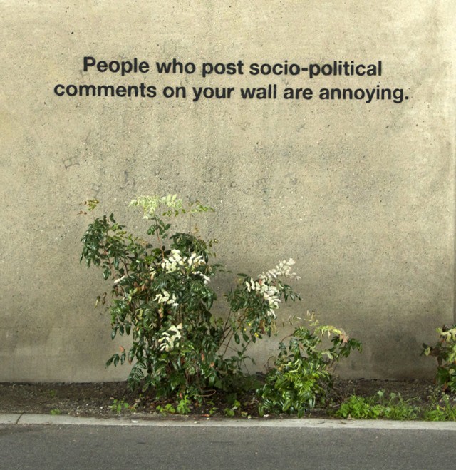 Social-Media-Culture-Meets-Street-Art_8-640x659